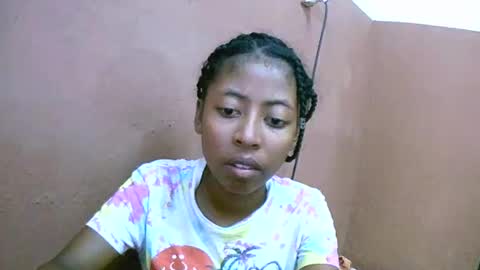 Snapshot of joliekah27 chatting on 03.01.25 joliekah27 online show from 03.01.25