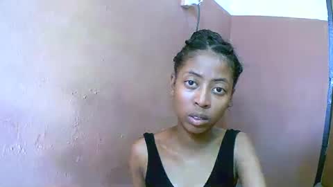 Snapshot of joliekah27 chatting on 03.02.25 joliekah27 online show from 03.02.25