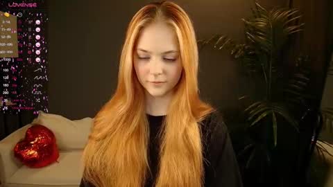 Polly  online show from 02.22.25