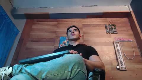 jonathancast08 online show from 12.18.25