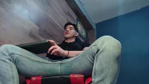 jonathancast08 online show from 02.27.26