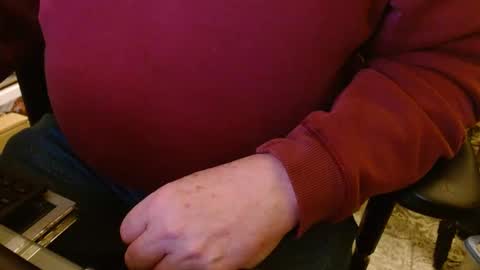 Snapshot of joncpics chatting on 12.12.24 joncpics online show from 12.12.24