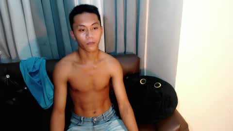 Snapshot of jonil_shyguy chatting on 06.23.26 jonil_shyguy online show from 06.23.26