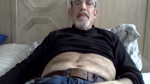 Snapshot of jonlovespussy6969 chatting on 03.03.26 John loves pussy online show from 03.03.26