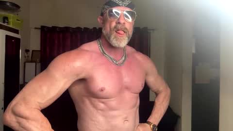 Snapshot of jonnycockfill chatting on 10.24.25 Jonny Cockfill online show from 10.24.25