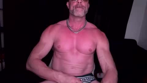 Snapshot of jonnycockfill chatting on 11.20.25 Jonny Cockfill online show from 11.20.25