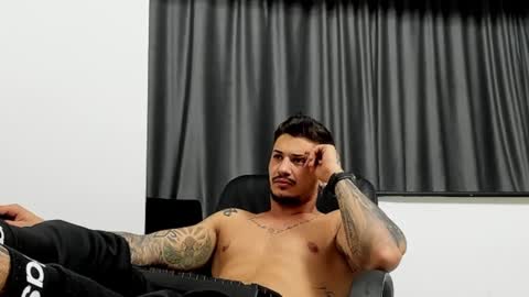 jonnyporn1 online show from 01.17.25