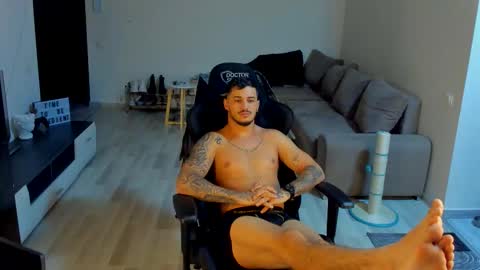 jonnyporn1 online show from 11.15.25