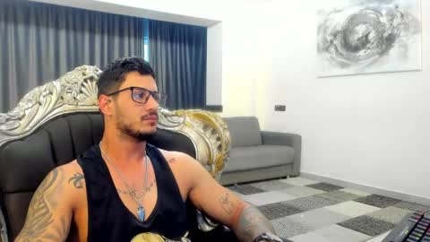 Snapshot of jonnyporn1 chatting on 05.22.26 jonnyporn1 online show from 05.22.26
