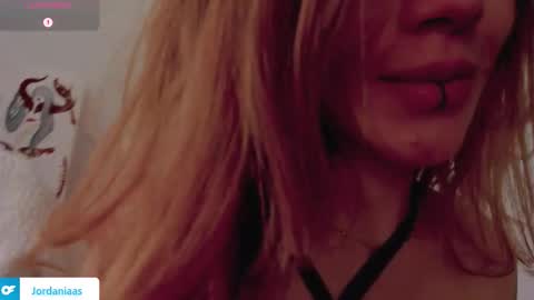 Snapshot of jordaniaa_ chatting on 09.29.25 Megan  OF Jordaniaas online show from 09.29.25