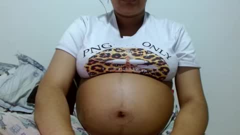 Snapshot of jose_ruiz1 chatting on 02.08.25 jose y carolina online show from 02.08.25