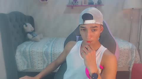 jose_sexycumm online show from 01.22.25