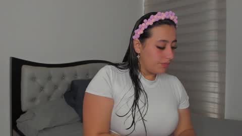 Snapshot of josh_and_dilany chatting on 01.18.25 Dilany Josh online show from 01.18.25