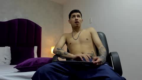 Snapshot of joshbeech chatting on 02.19.26 JoshBeech online show from 02.19.26