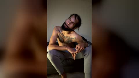 Snapshot of joshua_b11 chatting on 03.28.26 joshua_b11 online show from 03.28.26