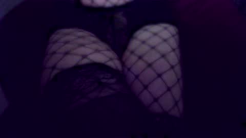 Sissy with shrunken little clitty online show from 10.13.25