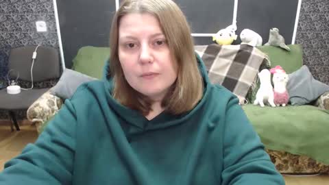 josiesun771 online show from 10.13.25