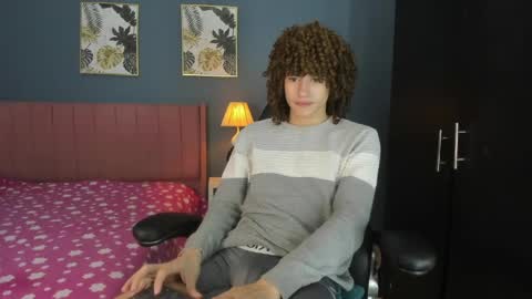 Snapshot of joss_shellby chatting on 04.20.26 joss_shellby online show from 04.20.26