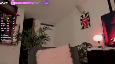 josephine   independent model    online show from 03.06.25