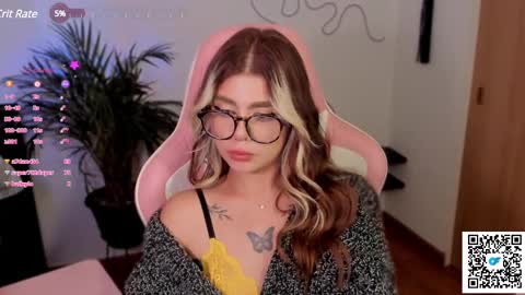 josephine   independent model    online show from 03.11.25