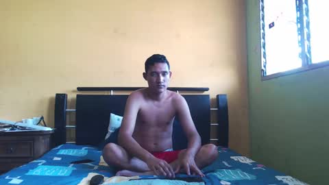 Snapshot of josue_skinny chatting on 12.04.24 JOSUE online show from 12.04.24