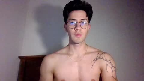 Snapshot of jotarojas1 chatting on 12.26.24 jotarojas1 online show from 12.26.24