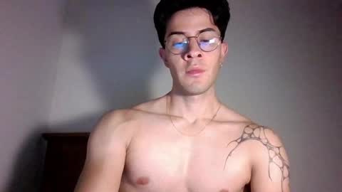 Snapshot of jotarojas1 chatting on 12.26.24 jotarojas1 online show from 12.26.24