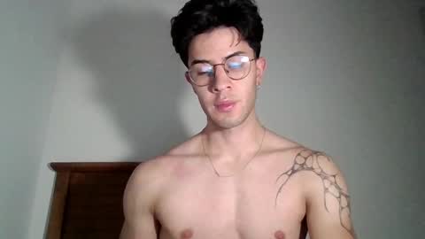 Snapshot of jotarojas1 chatting on 12.27.24 jotarojas1 online show from 12.27.24