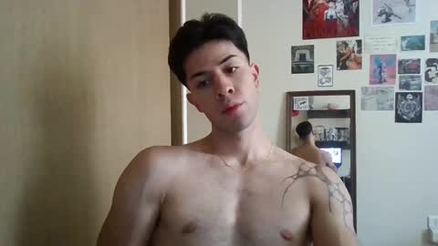 Snapshot of jotarojas1 chatting on 01.12.25 jotarojas1 online show from 01.12.25