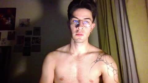 Snapshot of jotarojas1 chatting on 01.19.25 jotarojas1 online show from 01.19.25