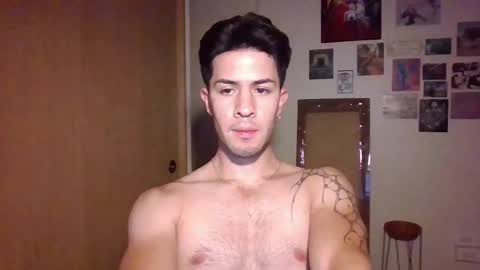 Snapshot of jotarojas1 chatting on 01.22.25 jotarojas1 online show from 01.22.25