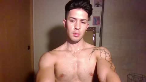 Snapshot of jotarojas1 chatting on 03.08.25 jotarojas1 online show from 03.08.25