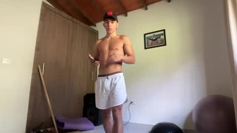 Snapshot of joulianogreco1 chatting on 05.04.26 Im Jouliano online show from 05.04.26