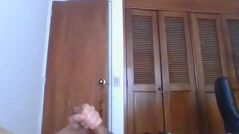 Snapshot of jovenvergonguapo09 chatting on 12.27.24 Van Helsing online show from 12.27.24