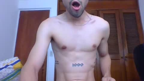 Snapshot of jovenvergonguapo09 chatting on 12.30.24 Van Helsing online show from 12.30.24