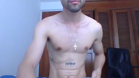 Snapshot of jovenvergonguapo09 chatting on 12.31.24 Van Helsing online show from 12.31.24