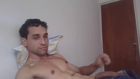 Snapshot of jovenvergonguapo09 chatting on 03.30.26 Van Helsing online show from 03.30.26