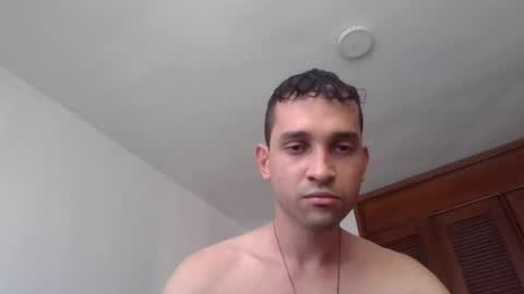 Snapshot of jovenvergonguapo09 chatting on 06.27.26 Van Helsing online show from 06.27.26