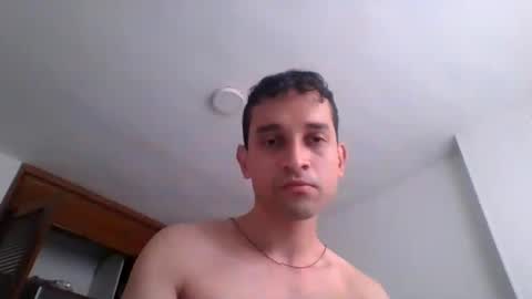 Snapshot of jovenvergonguapo09 chatting on 07.20.26 Van Helsing online show from 07.20.26
