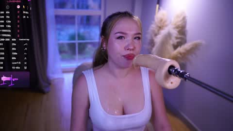 Snapshot of joy_watson chatting on 12.29.24 joy_watson online show from 12.29.24