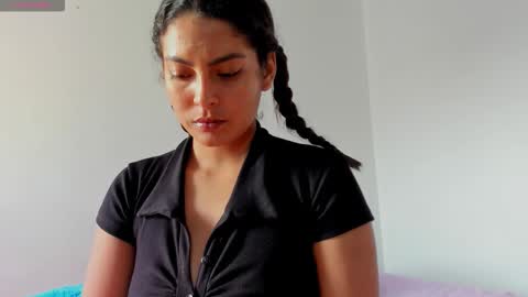 sofiaparker8 online show from 10.27.25