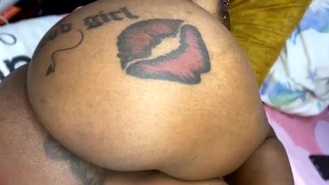 Butterflyass online show from 01.14.25