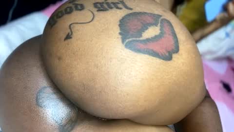 Butterflyass online show from 02.09.25