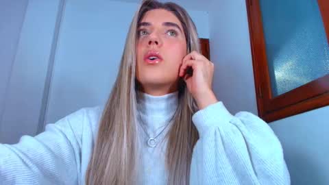 Snapshot of joywinks chatting on 02.15.26 joywinks online show from 02.15.26