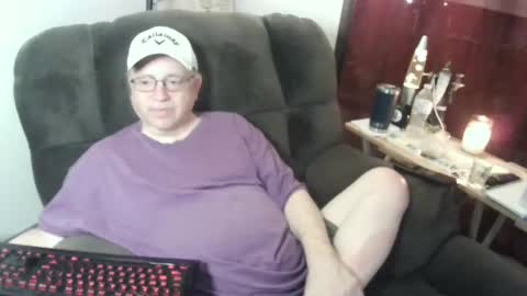 Snapshot of jpmel99 chatting on 12.02.24 jpmel99 online show from 12.02.24