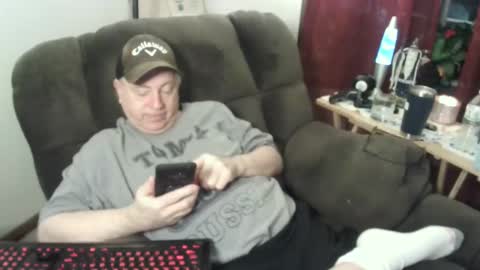 Snapshot of jpmel99 chatting on 01.05.25 jpmel99 online show from 01.05.25