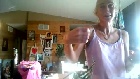 Snapshot of jpsunflower chatting on 11.14.25 JP Sunflower Angel Love online show from 11.14.25