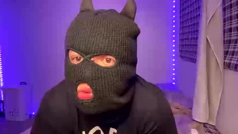 jrtwinkhot01 online show from 10.14.25