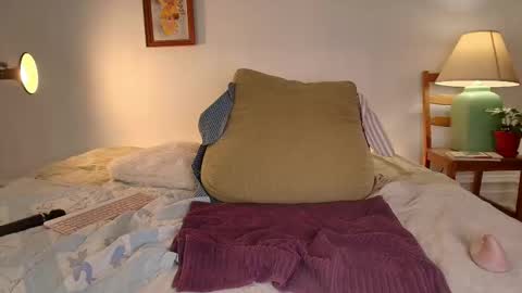 Snapshot of jsmine_ chatting on 02.17.26 Jsmine and sometimes Beaulooks online show from 02.17.26