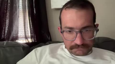 Snapshot of jsteinjohn chatting on 10.28.25 jsteinjohn online show from 10.28.25